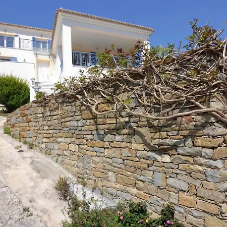 Villa In Finikounta Near Sandy Beach *