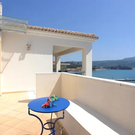 Villa In Finikounta Near Sandy Beach ヴィラ *